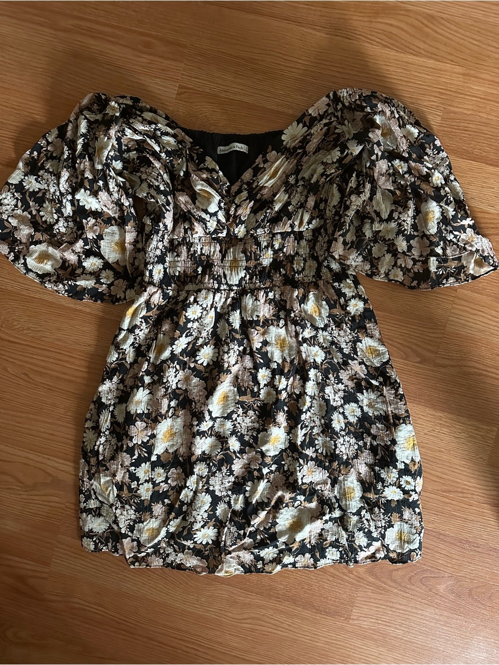 Abercrombie & Fitch Black Floral Puff-Sleeve Mini Dress